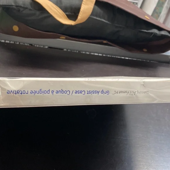 Samsung Grip Assist Case - Picture 9 of 13